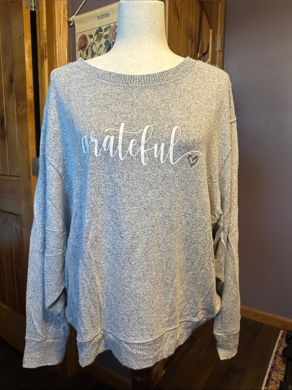Grateful Script Pullover Sweater - Gray